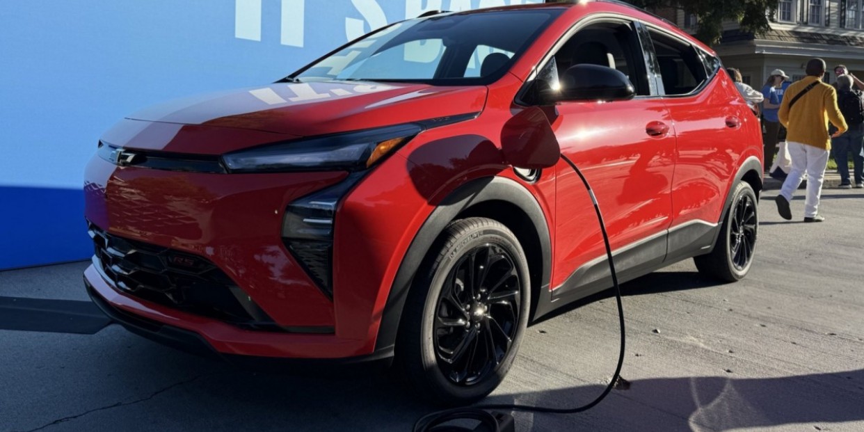 Chevy Bolt — тільки початок: General Motors готує лінійку недорогих електромобілів