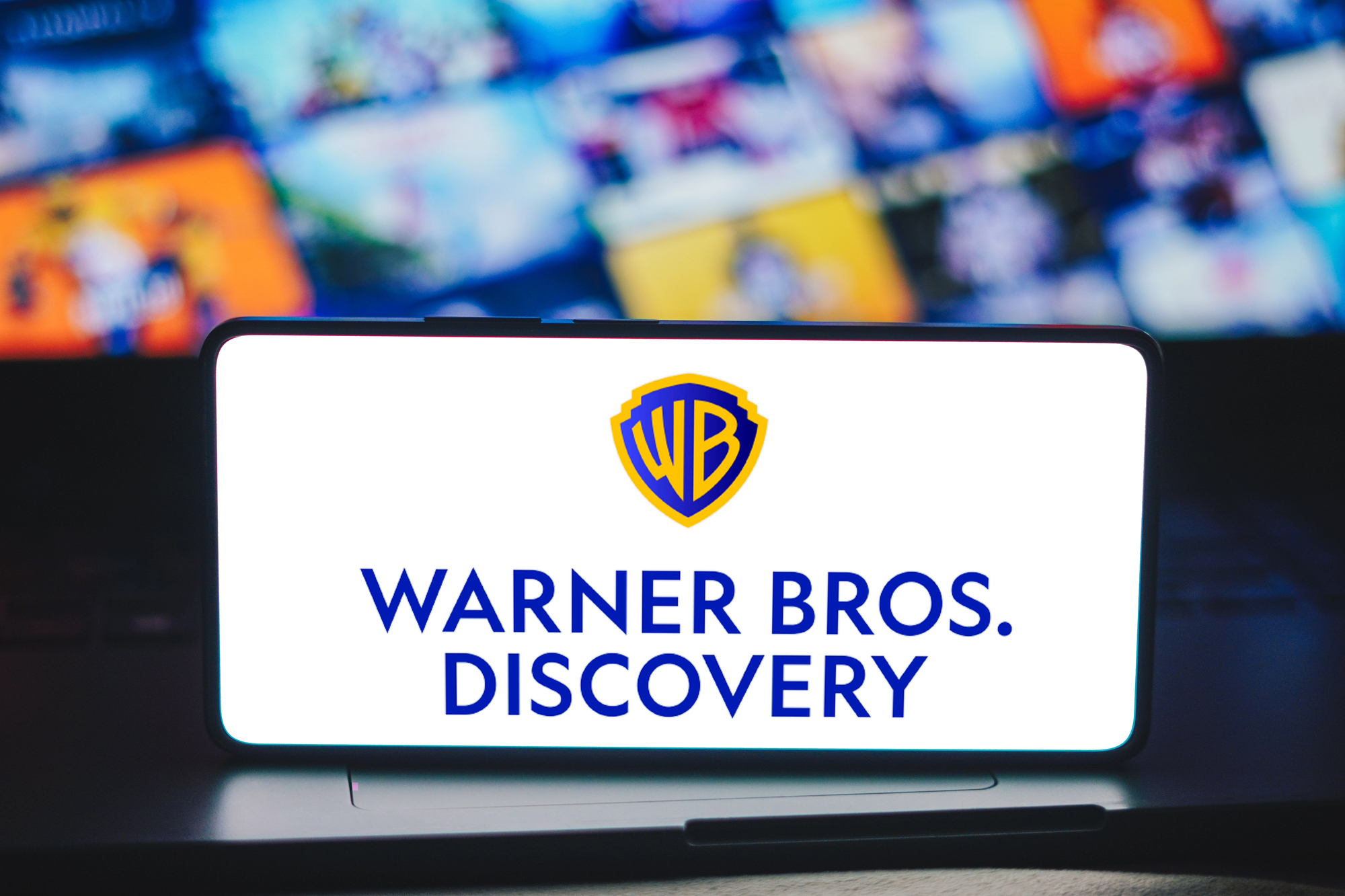 Найгірший сценарій для Голлівуду: Paramount Skydance та Netflix хочуть купити Warner Bros. Discovery