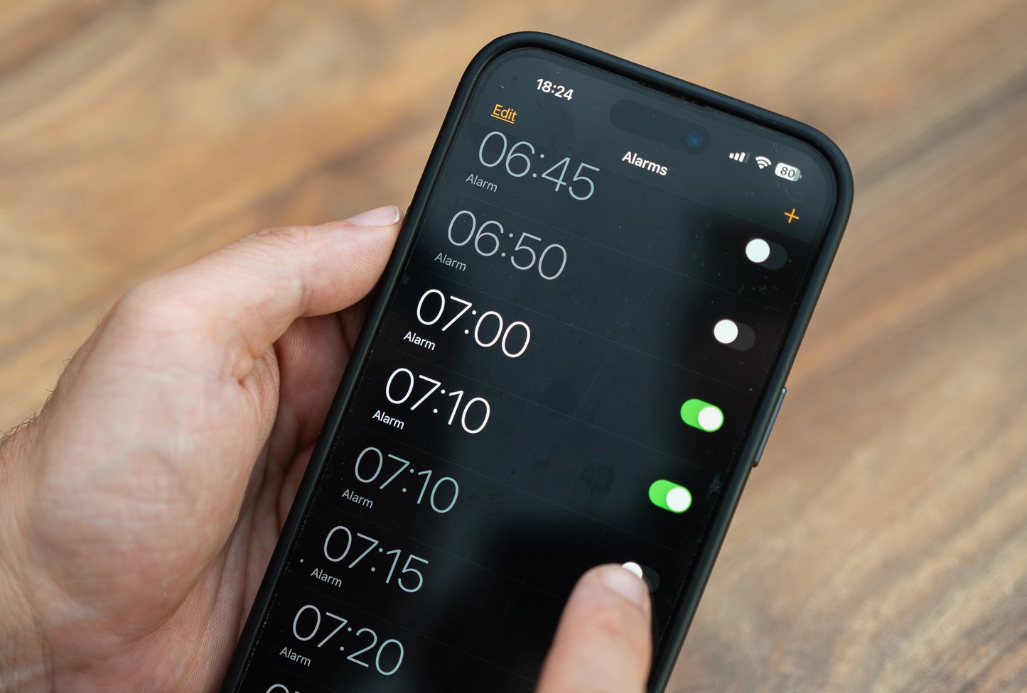 Apple усложнила пропуск и игнор будильника на iPhone