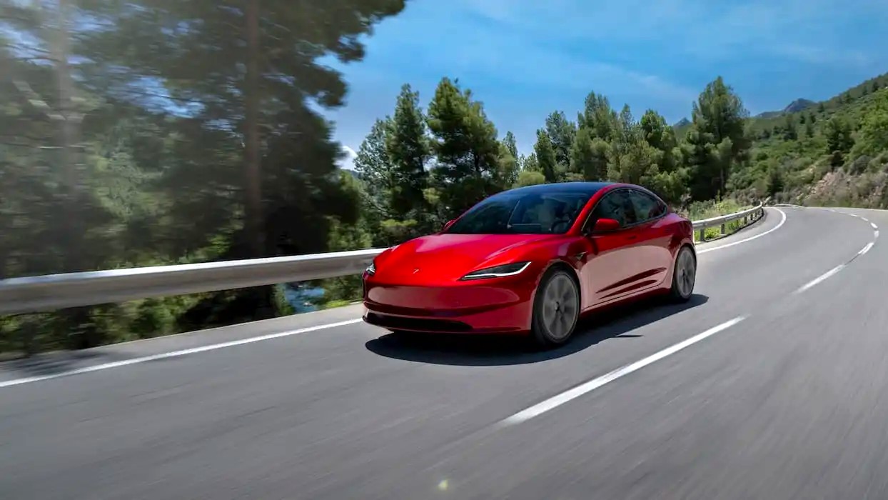Tesla увеличила запас хода Model 3 в Европе: теперь до 750 км на одном заряде