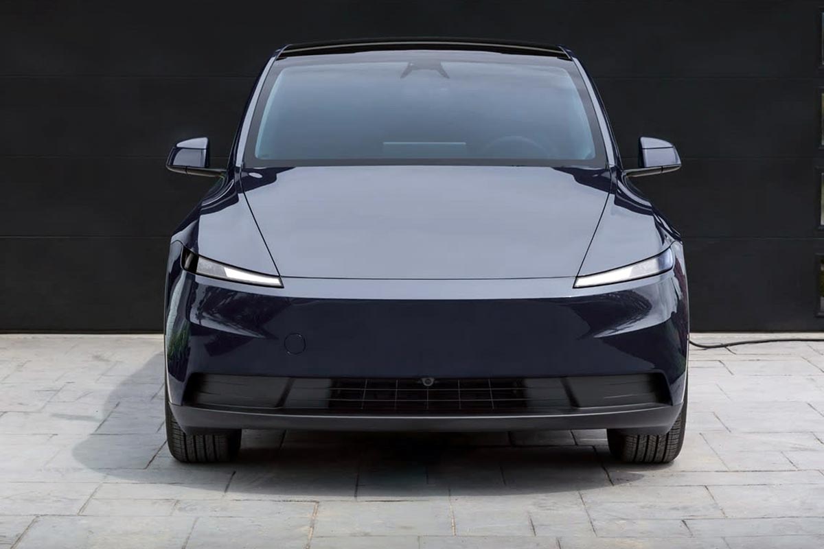 Tesla представила более дешевые Model 3 и Y, а также новую FSD v14