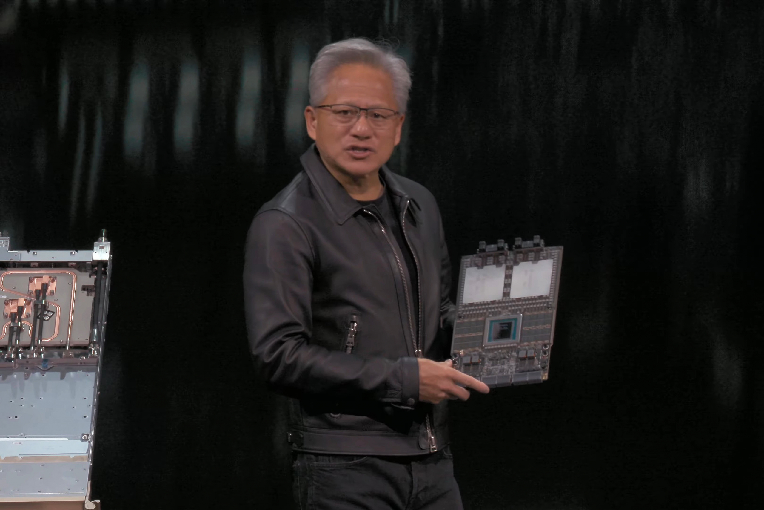 NVIDIA представила суперчип Vera Rubin с двумя GPU и процессором