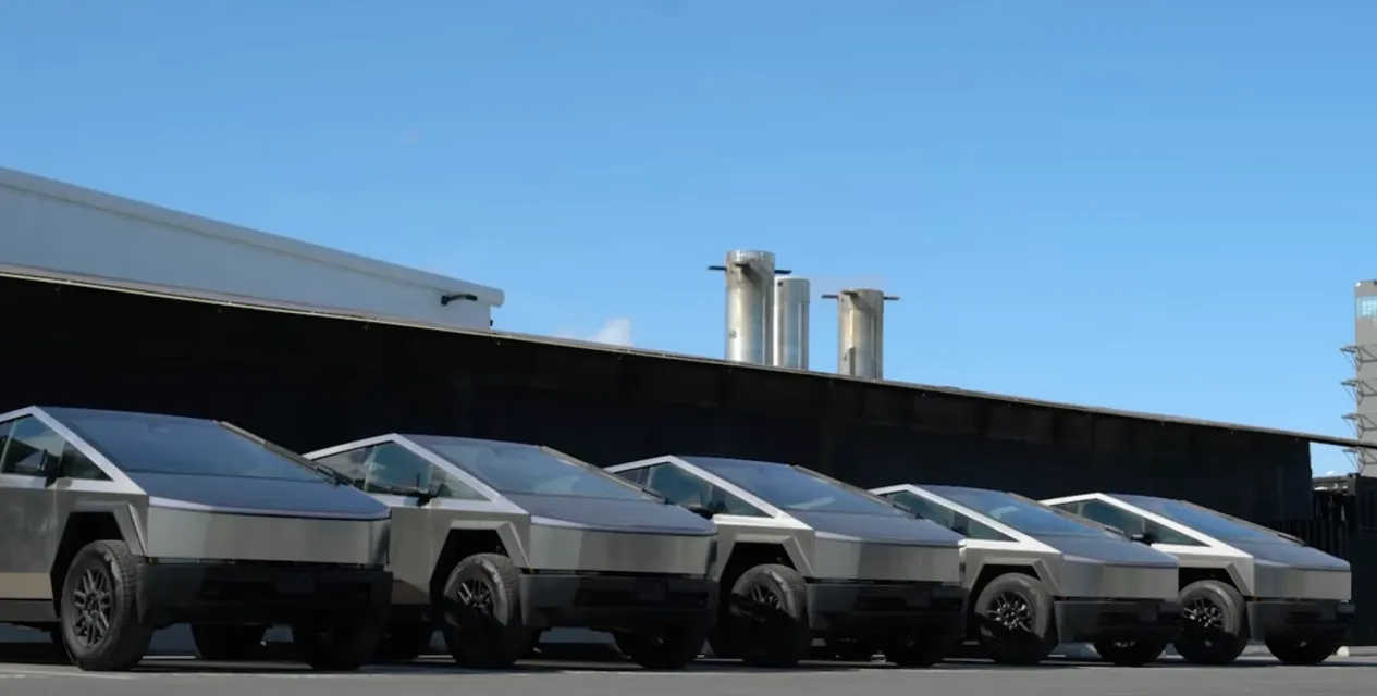 SpaceX и xAI Илона Маска покупают "непроданные" Cybertruck у Tesla