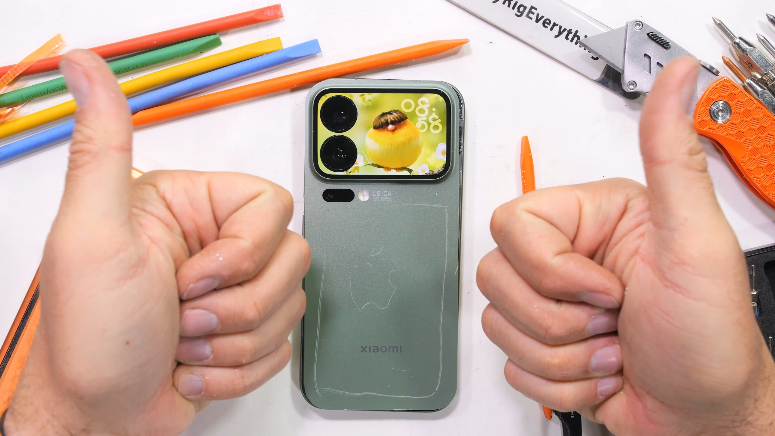 JerryRigEverything ламає Xiaomi 17 Pro: багато хороших та трохи поганих новин