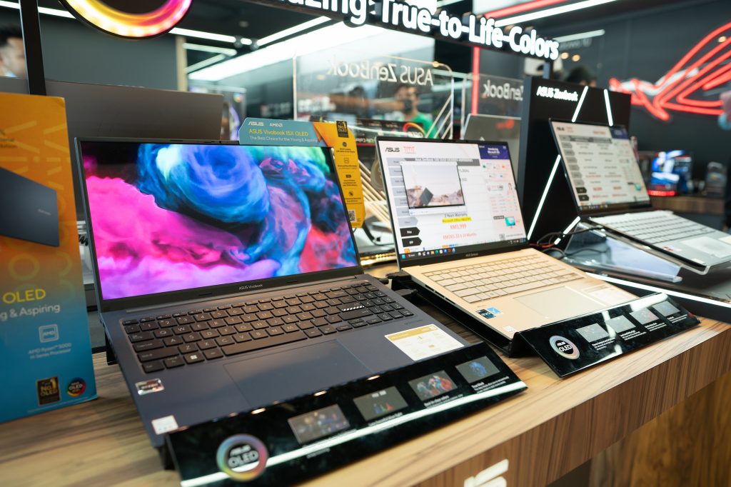 Asus і Acer зупинили продаж ноутбуків та ПК у Німеччині: винна Nokia