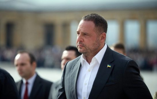 Андрій Єрмак Особисте Життя: підробиці біографії, кар’єри та сімейних відносин