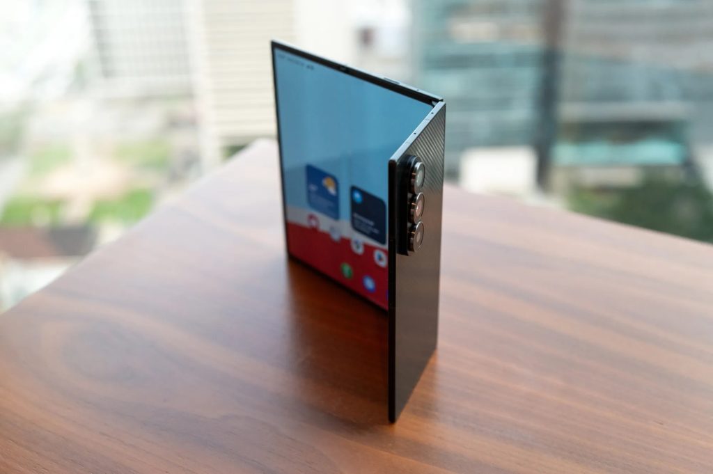 Samsung повертає Galaxy TriFold з найочікуванішою функцією