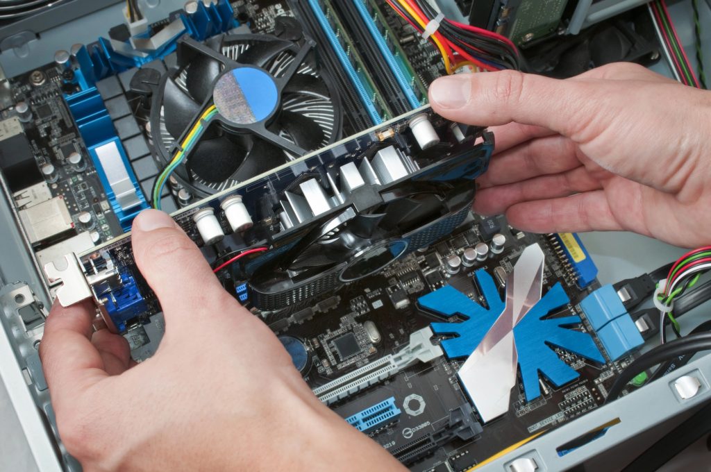 Калькулятор за $1000: на що здатен китайський ігровий ПК без NVIDIA, AMD та Intel